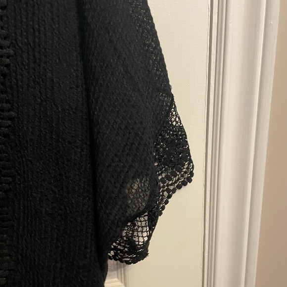 Eclipse Black Lace Edged Kimono, NWT - Picture 7 of 10